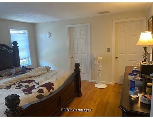 Foto del edificio - 9 Carroll Manor Rd