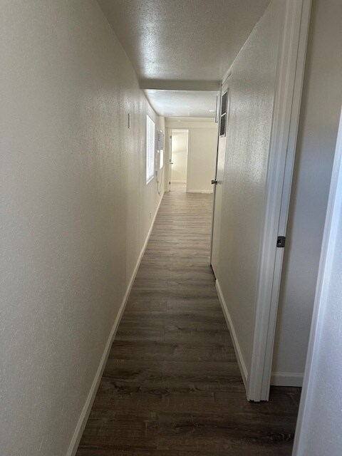 Foto del edificio - 1769 Forest Dr