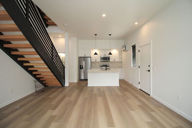 Foto del edificio - 2516 NE Flanders St