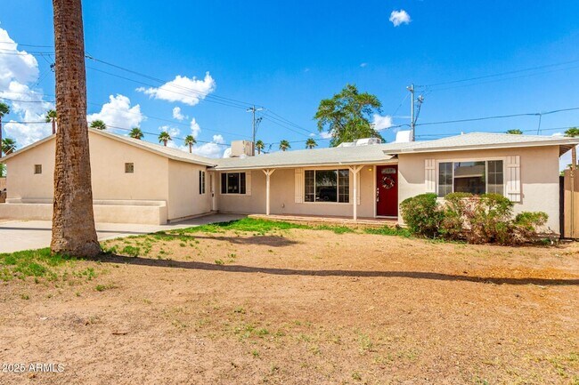 Foto del edificio - 809 N Gilbert Ave