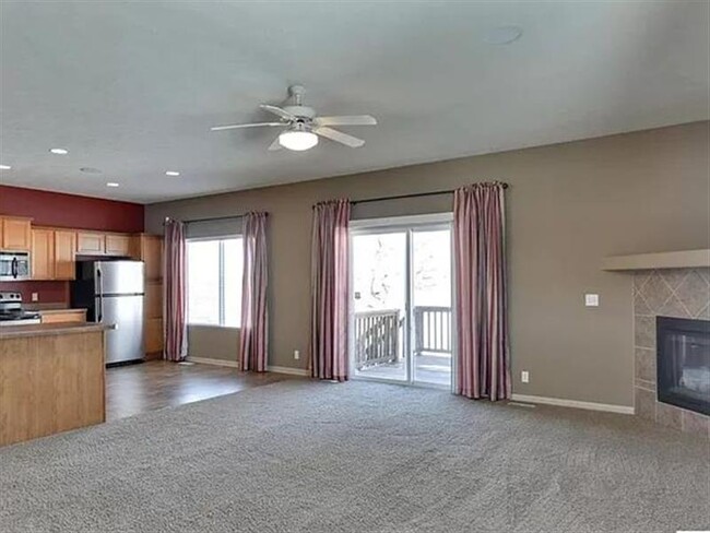 Building Photo - SUNVIEW PLAINS