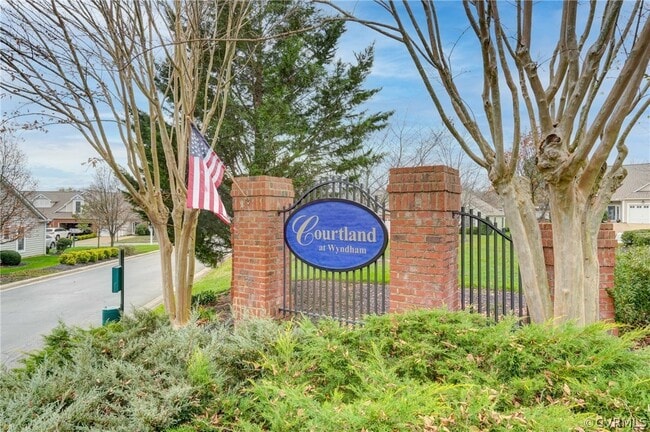 Foto del edificio - 5406 Ridgedale Dr