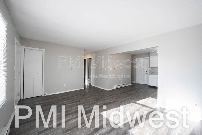 Building Photo - 4881 S 300 W