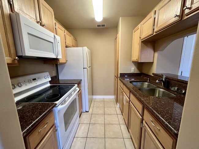 Building Photo - 1750 Tiara Trl