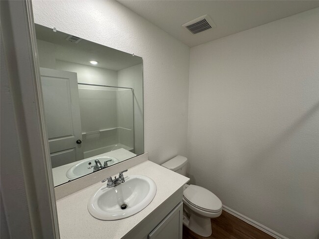Foto del edificio - 24103 Becker Hollow Ln