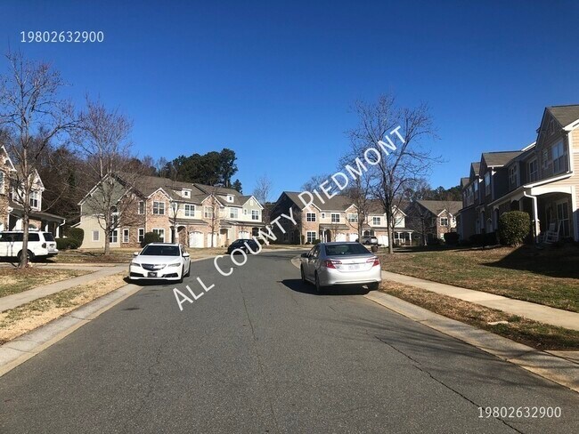 Foto del edificio - 5536 Tipperlinn Way