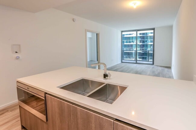 Photo - 801 S Miami Ave Apartment