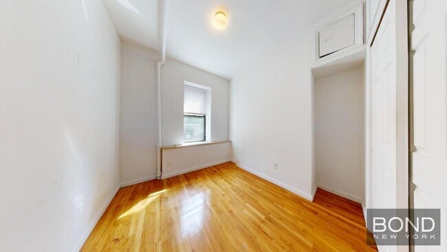 Foto del edificio - 104 Second Avenue