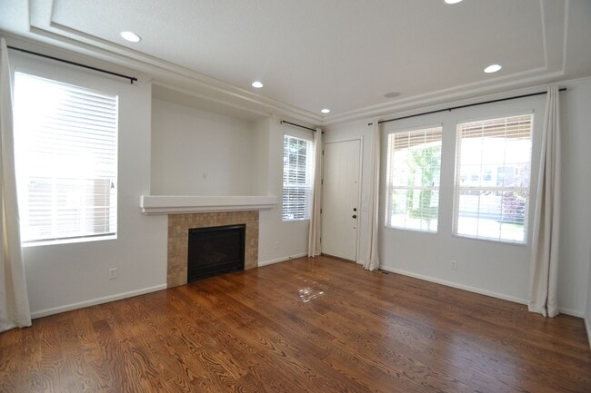 Building Photo - 4 bedrooms and large loft in Banning Lewis...