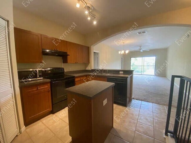 Building Photo - 2139 Chianti Pl