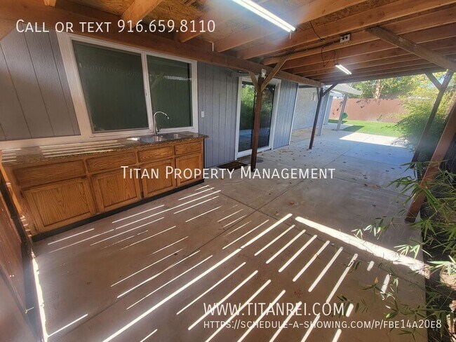 Foto del edificio - 6245 Dias Ave