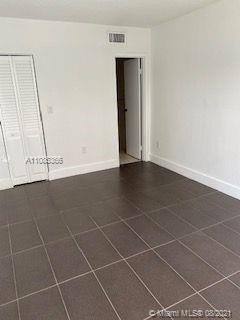 Foto del edificio - 2345 NE 135th St
