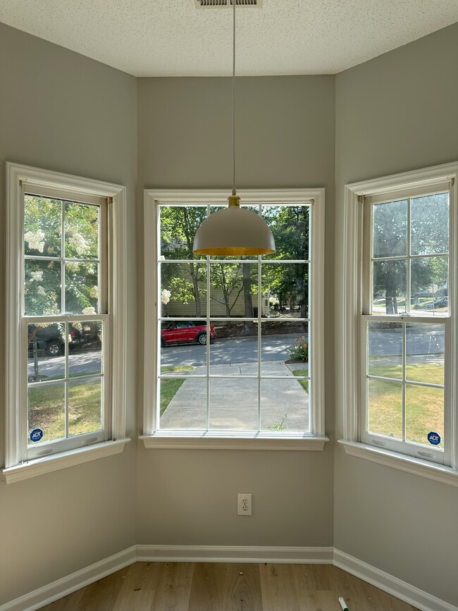 Building Photo - 4008 Charleston Park Dr