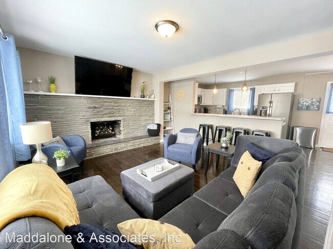 Building Photo - 4 br, 2 bath House - 1171 Sunrise Blvd.