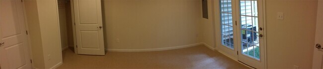 Foto del edificio - 22854 Yellow Oak Terrace