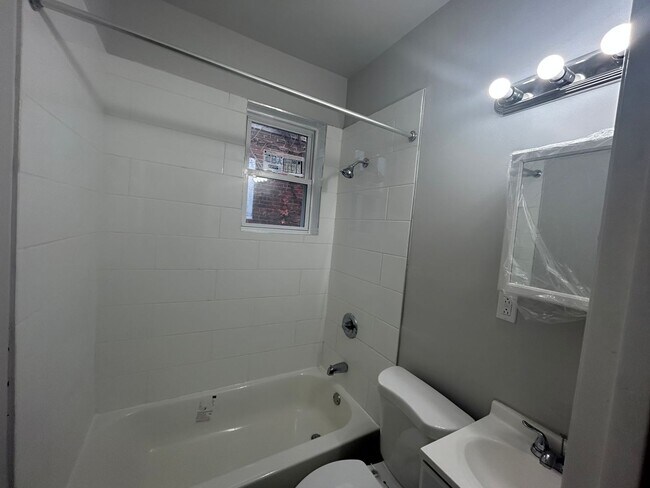Building Photo - 2307 N Clevelend st 3BR house for PHA tenants