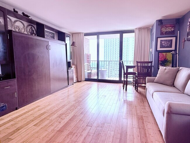 Foto del edificio - 3660 N Lake Shore Dr