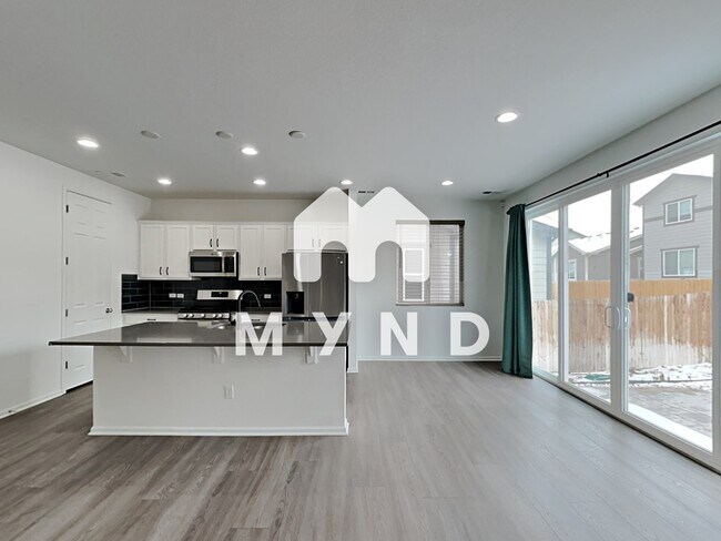 Building Photo - 9732 Truckee St