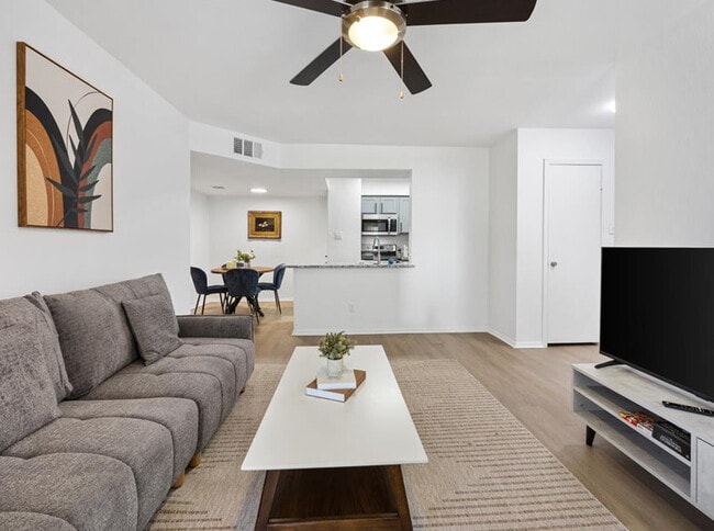 Área de estar - Aspen Court Apartments