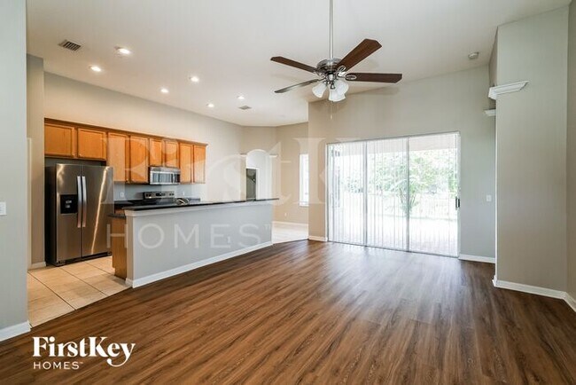 Building Photo - 11737 Summer Springs Drive