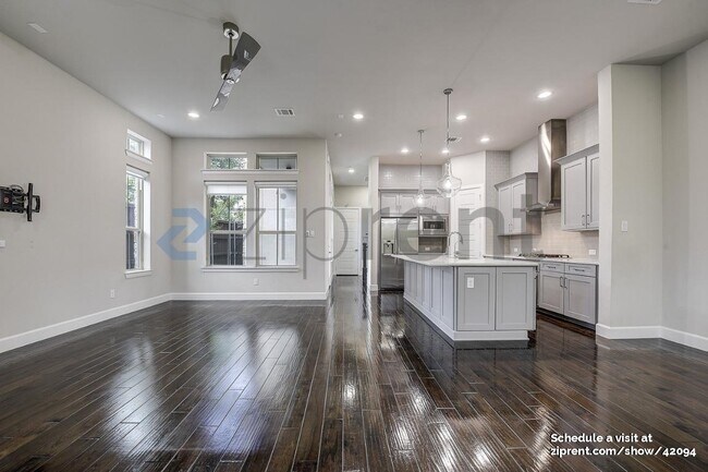 Foto del edificio - 5345 Teak Mill Pl