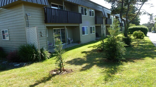 Building Photo - 2155 NW Mast Pl