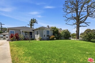 Building Photo - 7407 Naylor Ave