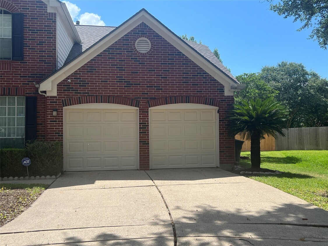 Foto principal - 3815 Shadow Knoll Ct