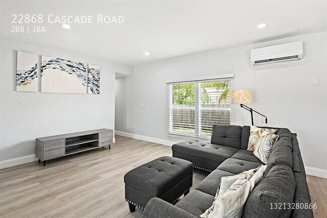 Foto del edificio - 22868 Cascade Rd