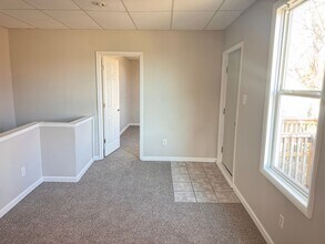 Building Photo - 2102-2104 Messanie St