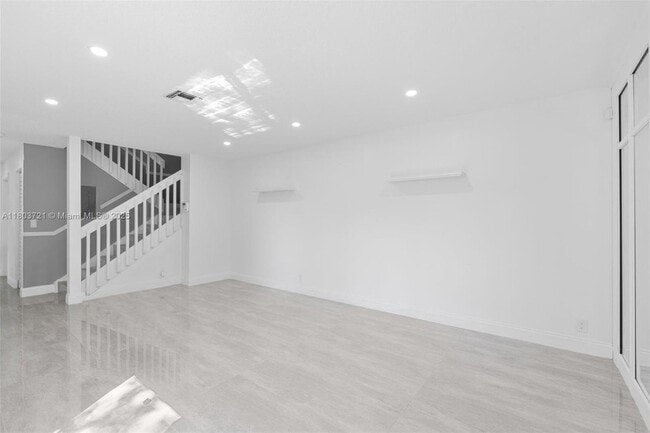 Building Photo - 2622 NW 99th Ave