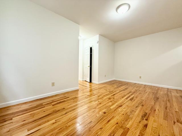 Foto del edificio - 1 bedroom in New York NY 10467