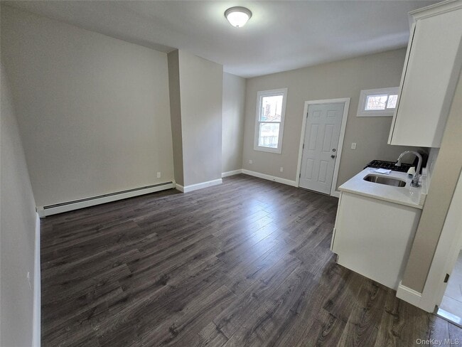 Foto del edificio - 159 Montauk Ave.