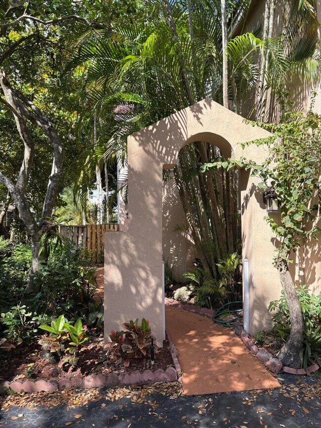 Foto del edificio - 10019 NW 5th St