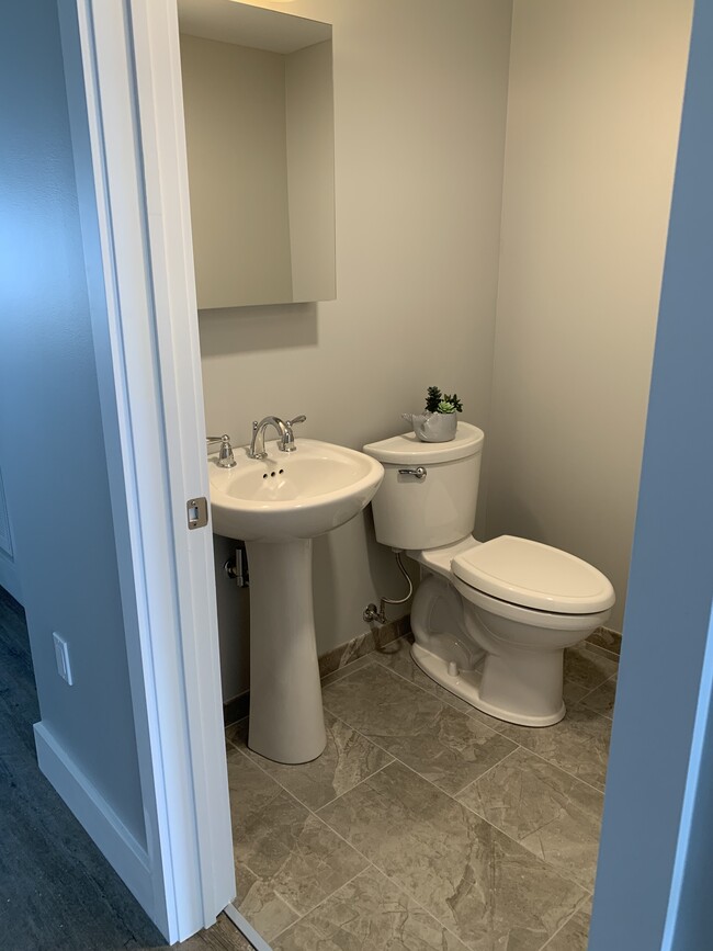 Half Bath - 101 Ocean Blvd