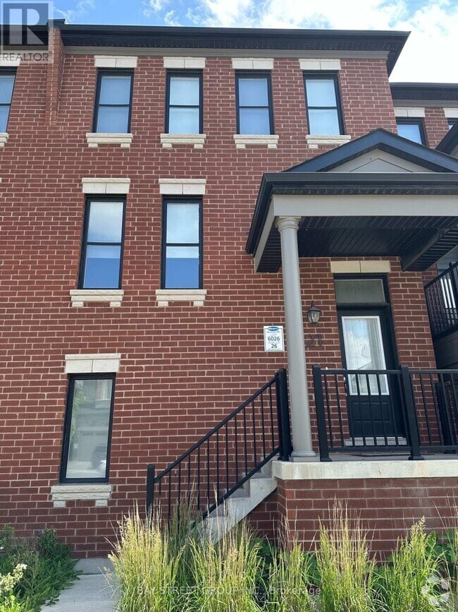 Building Photo - 980-980 Logan Dr