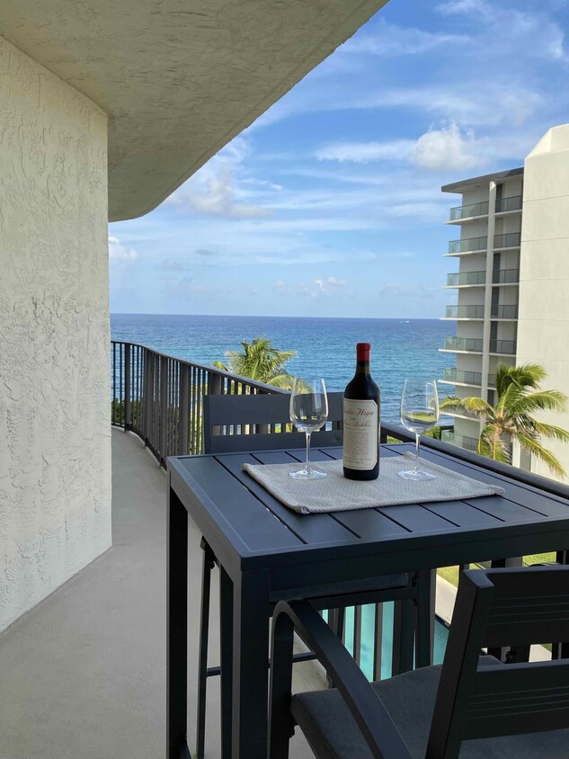 Primary Photo - 5420 N Ocean Dr