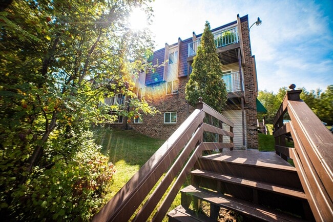 Building Photo - Villa Hills