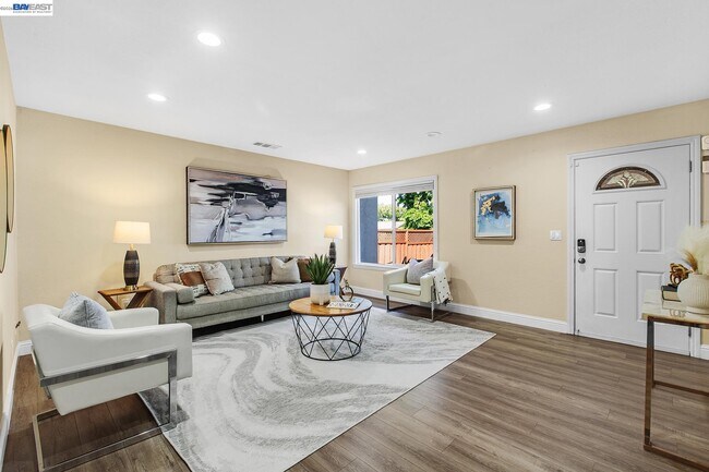 Foto del edificio - 238 Arbor Valley Dr