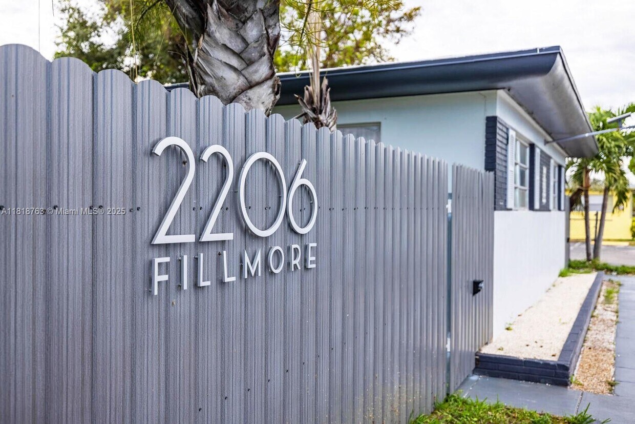Foto principal - 2206 Fillmore St