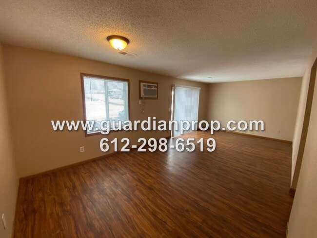 Foto del edificio - 6014 9th St N