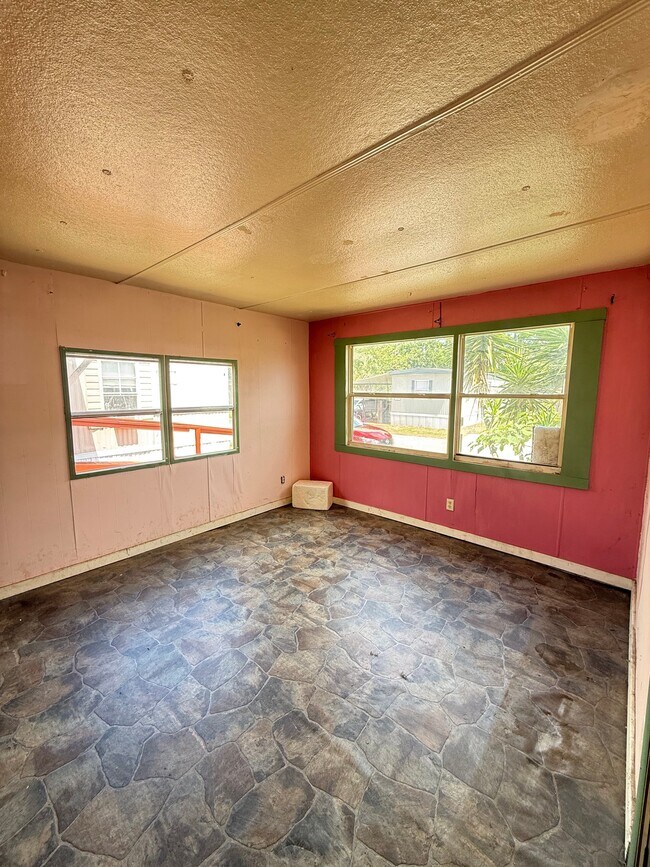 Foto del edificio - 920 Boardwalk Ln