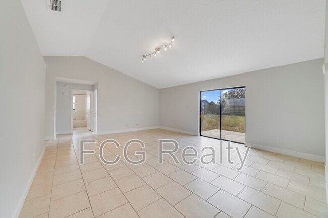 Photo - 143 Alta Vista Ct House