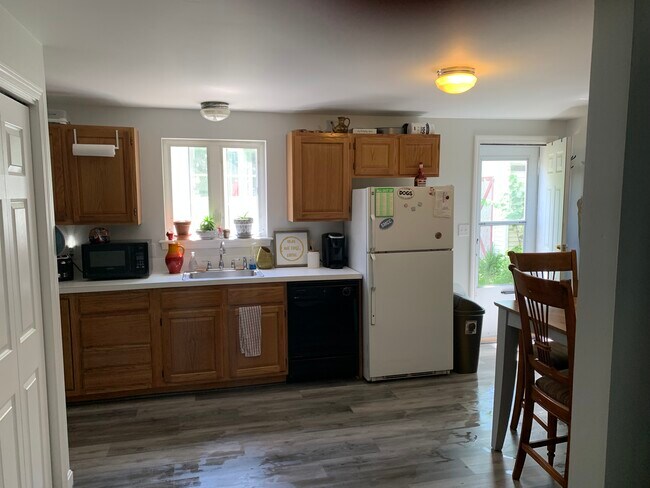Cocina 2 de 3 fotos - 51 Mitton St