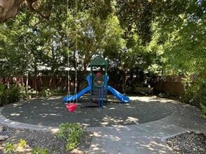 Building Photo - 106 Oak Haven Pl