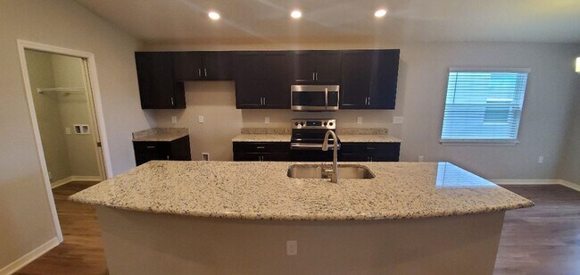 Foto del edificio - 4-Bedroom, 2-Bathroom in Villamar Winter Haven