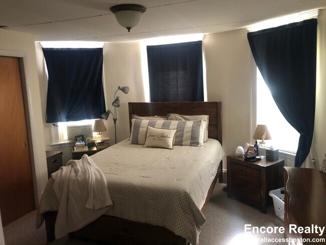 Foto del edificio - 112 Thurston St