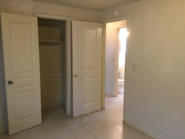Foto del edificio - 229 SE 27th St