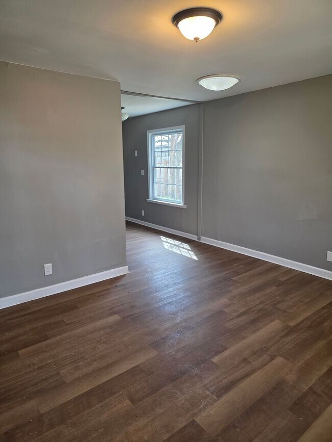 Foto del edificio - Nice 3BD/1BA Home Available Now!!