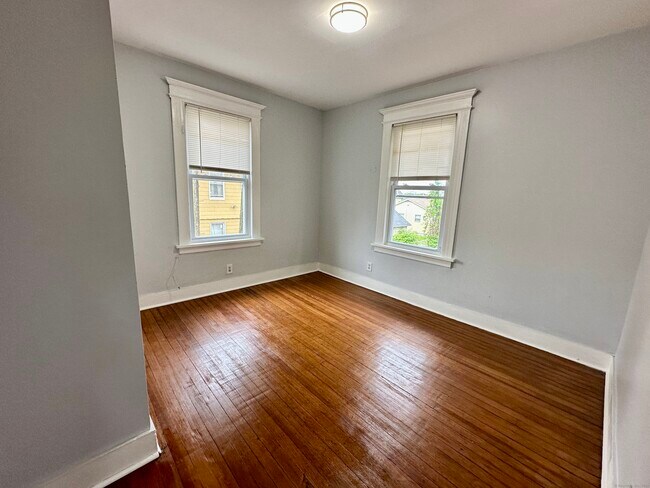 Foto del edificio - 176 Davenport St